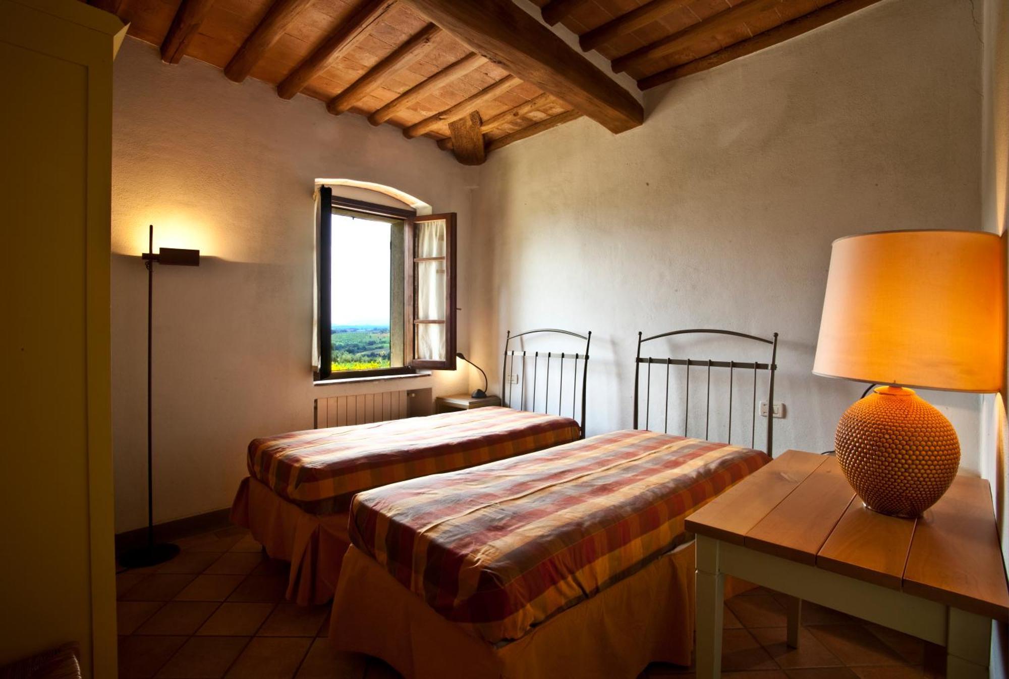 Podere Il Pino Поджибонси Номер фото