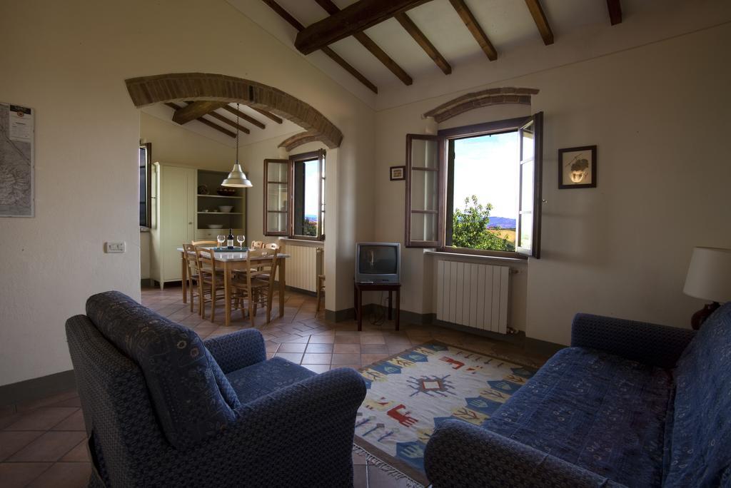 Podere Il Pino Поджибонси Номер фото