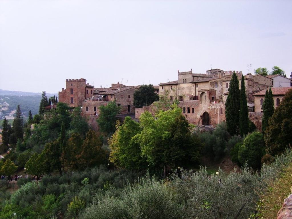 Podere Il Pino Поджибонси Экстерьер фото