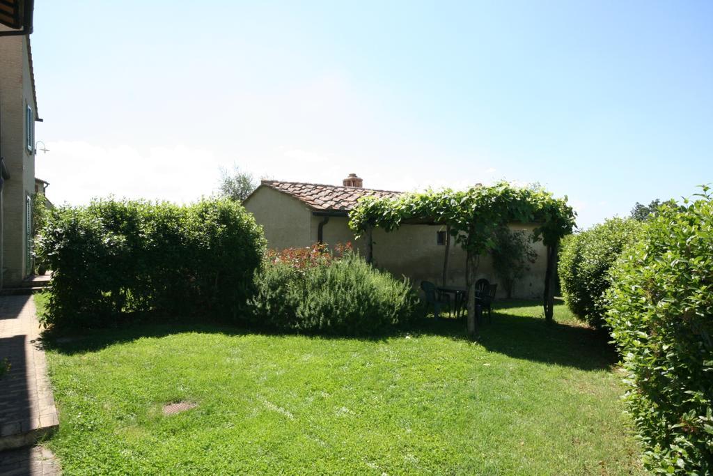 Podere Il Pino Поджибонси Номер фото