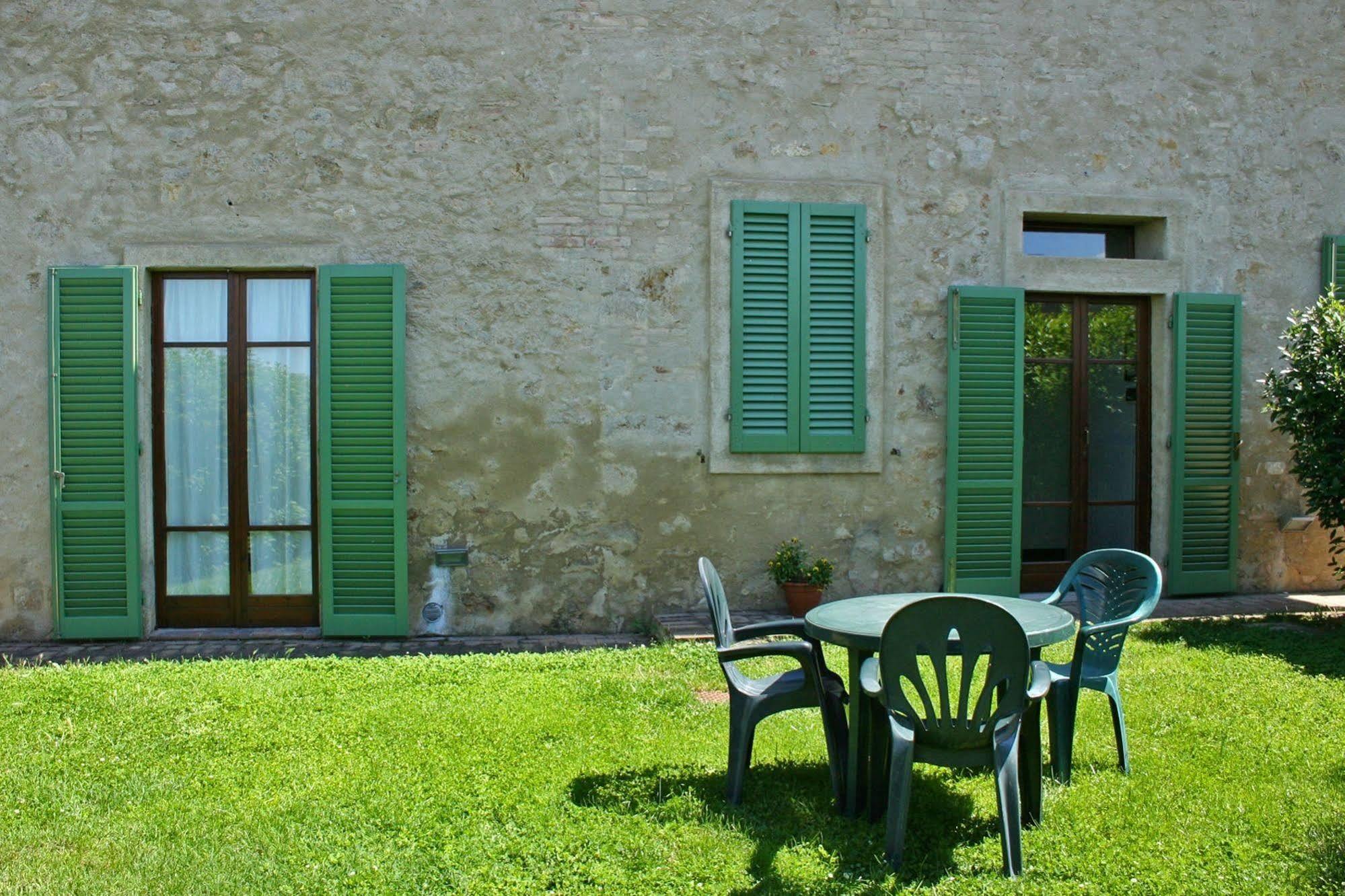 Podere Il Pino Поджибонси Экстерьер фото